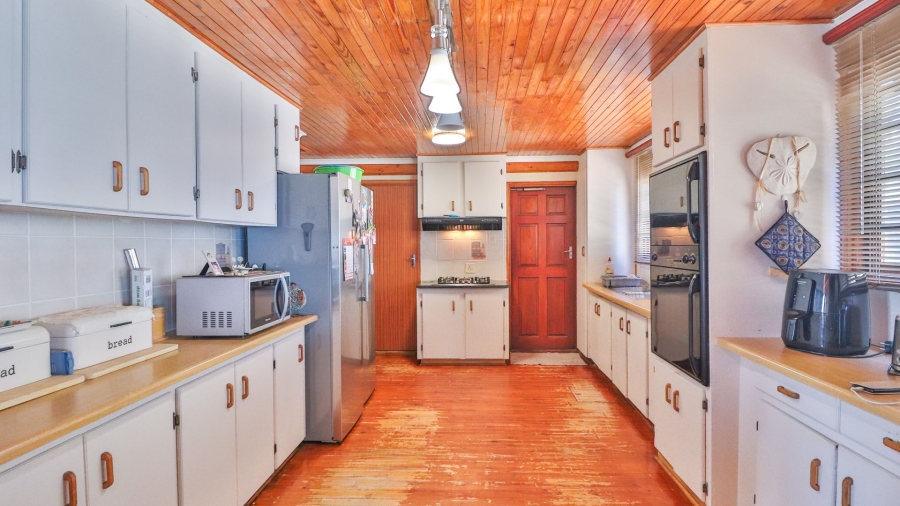 10 Bedroom Property for Sale in Dana Bay Western Cape